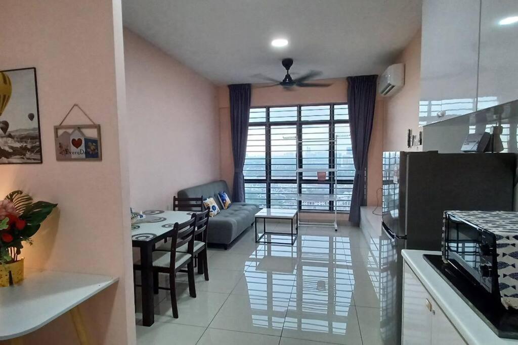 Homestay Arc Cozyhome Austin Hills 4-5Pax Johor Bahru Extérieur photo